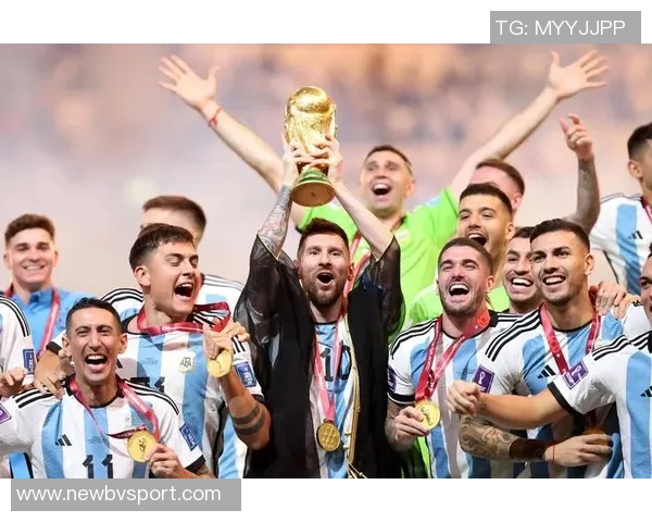 萨乌尔带领球队夺得南美解放者杯冠军成为西班牙球员第三人 萨乌尔带领球队夺得南美解放者杯冠军成为西班牙球员第三人