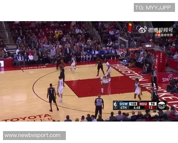 保罗半场表现稳健7分钟内贡献2助攻1抢断正负值高达7 保罗半场表现稳健7分钟内贡献2助攻1抢断正负值高达7