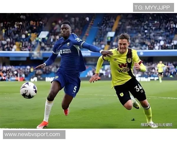 弗莱明接哈特曼传中再进一球伯恩利扩大领先优势狼队陷入困境 弗莱明接哈特曼传中再进一球伯恩利扩大领先优势狼队陷入困境