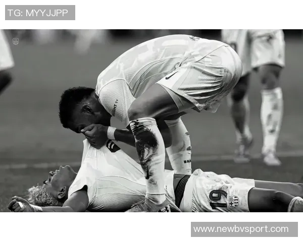 恰尔汗奥卢小腿肌肉疲劳情况稳定俱乐部谨慎应对伤情