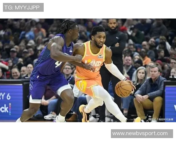 克尼佩尔状态火热近三场场均24分8板三分命中率超高表现引发关注